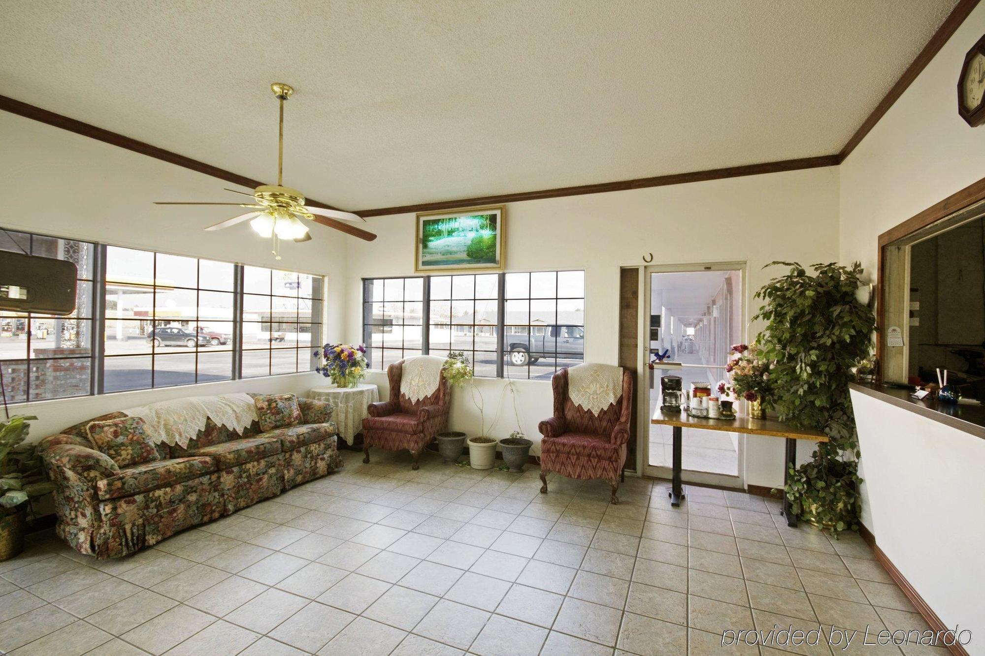 Executive Inn Muldrow Interior photo